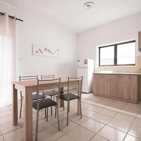 George's * Skála Foúrkas